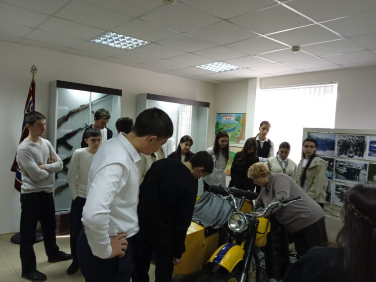 10-11 классы посетили музей МВД.